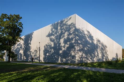 Fraunhofer Institute Halle HG Esch