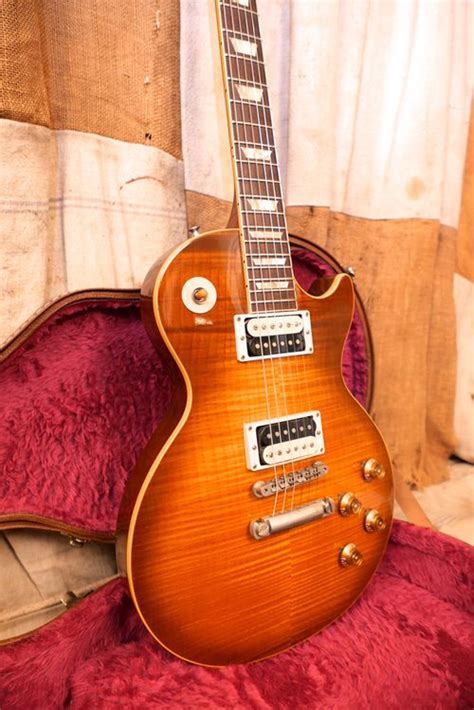 1996 Gibson Les Paul Classic Plus Sunburst Guitars Electric Solid Body Southside Guitars