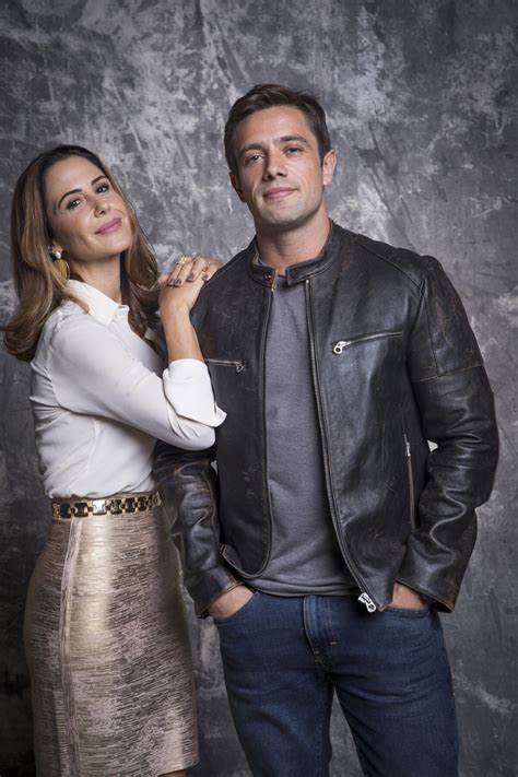 Foto Novela Salve se Quem Puder Renzo Rafael Cardoso pede perdão