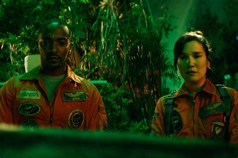 Фильм «Ты просто космос» (2023) - сюжет, актеры и роли, кадры из фильма