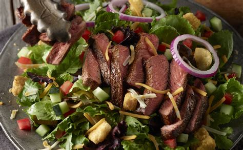 Longhorn Steakhouse 7 Pepper Sirloin Salad Recipe