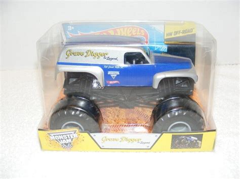 NIP HOT WHEELS 2014 MONSTER JAM GRAVE DIGGER THE LEGEND MONSTER TRUCK Action Figures