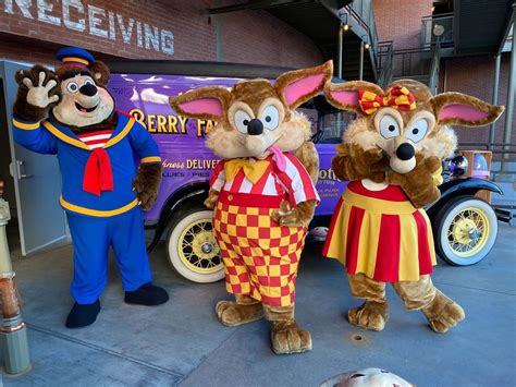 Video Photos Preview The New Knotts Bear Y Tales Return To The