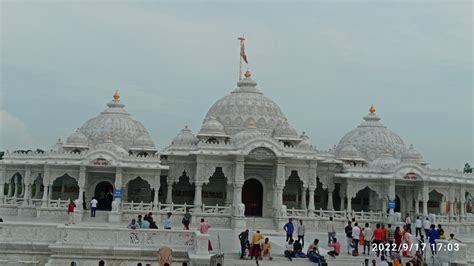 भक्ति धाम मंदिर मनगढ़ प्रतापगढ़ उत्तर प्रदेश Mangarh Temple