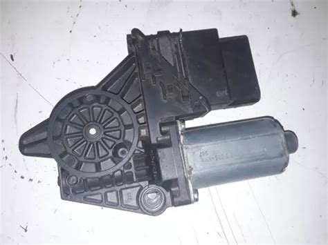 0130821697 MOTEUR LÈVE GLACE arrière gauche pour VOLKSWAGEN PASSAT 1996