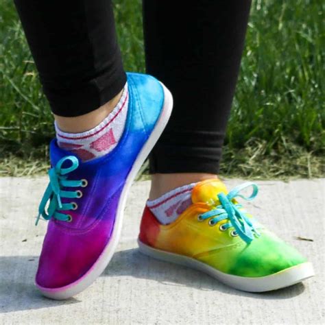 How To Tie Dye Shoes With Sharpie Markers The Crafty Blog Stalker