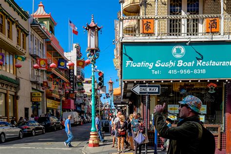 San Francisco Chinatown Candide Ou L Optimisme Flickr