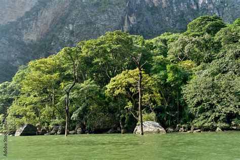 Ca N Del Sumidero Chiapas Parque Nacional R Ogrijalva Pueblo