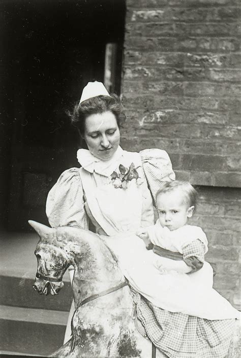 Child And Nurse At Crumpsall Workhouse C1897 Gb124dpa2