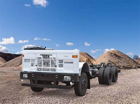 Tata Lpt 2518 Trucks Image Gallery Interior And Exterior Image Gallery
