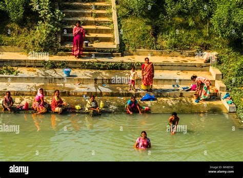 Women Bathing In Ganges Hi Res Stock Photography And Images Alamy