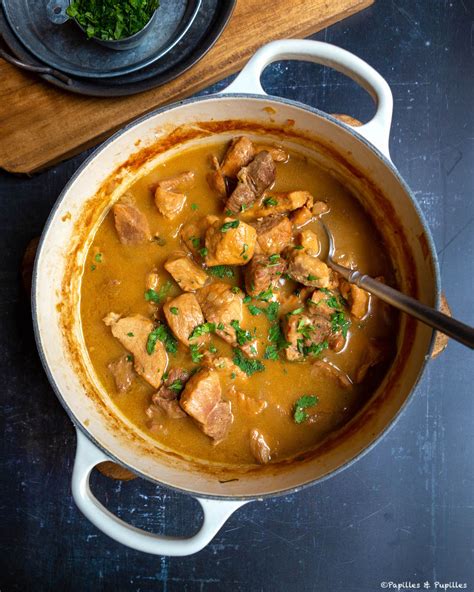 Sauté de porc à lananas aux oignons et poivrons confits