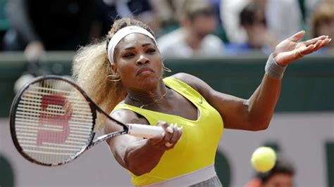 Serena Williams Mostra As Curvas Na Praia