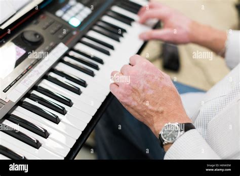 Keyboard Player Hi Res Stock Photography And Images Alamy