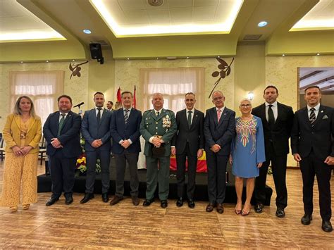 El Alcalde De Puertollano Celebra Con La Guardia Civil La Festividad De