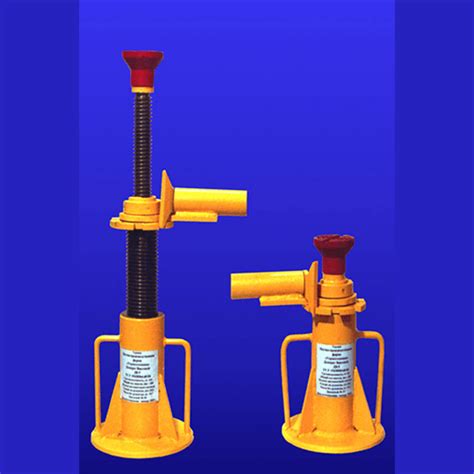 Домкрат винтовой ДВ-10 - Railway Supply