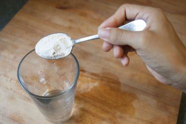 Homemade Recipe to Make Liquid Starch | ehow