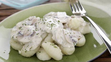 Ñoquis con salsa de champiñones Gurmé