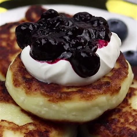 Syrniki Recipe Russian Cheese Pancakes Babaganosh