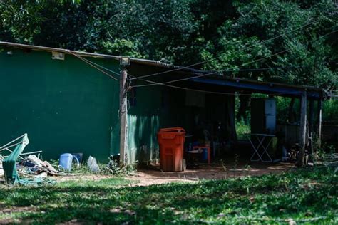 Cachoeira E área De 50 Mil Metros Veja Fotos De Chácara Que Teria