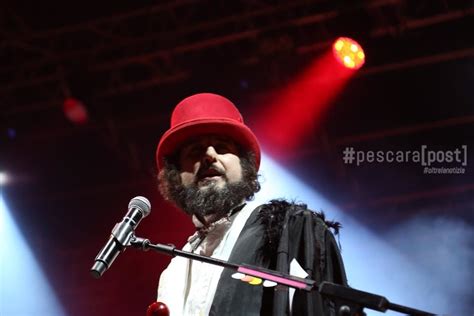 Vinicio Capossela A Pescara Per Il Concerto Di Capodanno Le Immagini