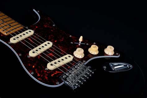 Guitarra Electrica Jet Guitars Js300 Bk Stratocaster Sss