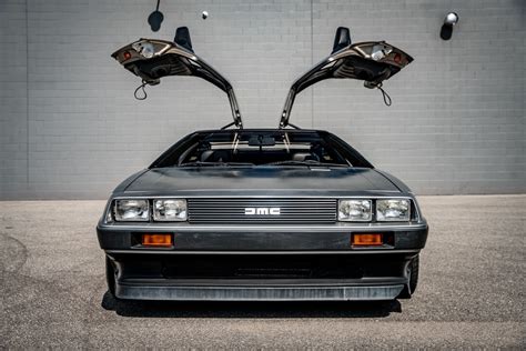 Delorean Dmc Will Give You Time Travel Dreams Also Has A Twin