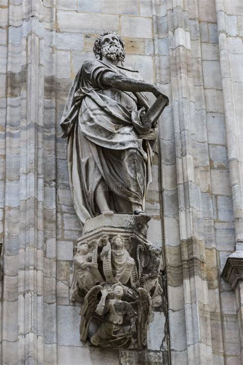 Sculptures of Saints and Martyrs Decorating the Cathedral of Milan ...