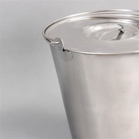 Stainless Steel Bucket & Lid - Medical Innovations