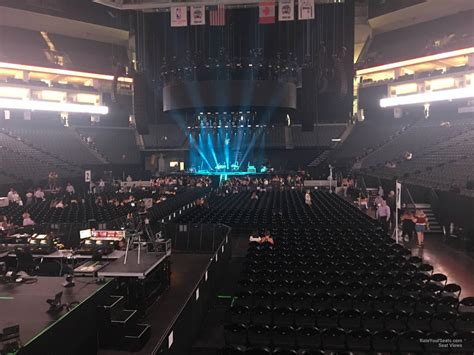 What Are Floor Seats Like At A Concert | Viewfloor.co