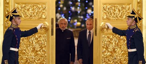 Putin Modi Vow Closer Ties As Their Governments Sign Defense Energy