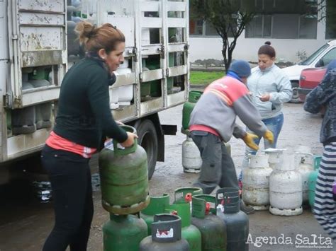 Distribución de la Garrafa Social en la ciudad martes 11 de julio