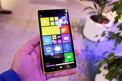 Nokia Lumia 1520 Photo Gallery