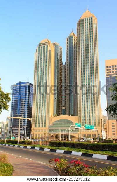 Sofitel Abu Dhabi Royalty-Free Images, Stock Photos & Pictures ...