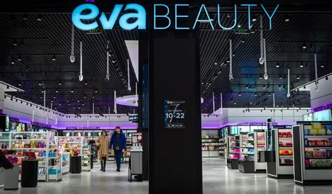 Від віртуальних дзеркал до дівоч-вечорів. Як Eva конкурує за преміум ...