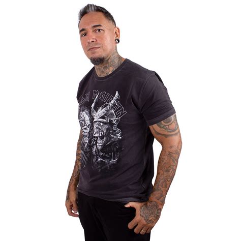 Camiseta Iron Maiden Senjutsu Heads Estonada Premium Preta Oficial