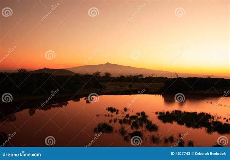 Sunrise Mount Kenya Stock Image Image Of Safari Road 4537743