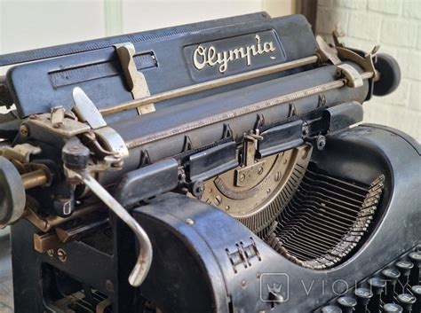 Печатная машинка Olympia mod.8 широка каретка, печатна друкарська ...