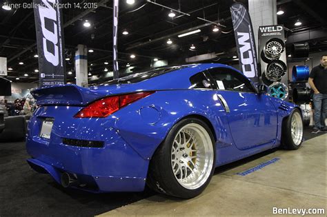 Blue Nissan 350z With Widebody Kit