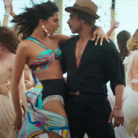 Deepika Padukones Hottest Bikini Looks From Besharam Rang Go Viral Check Out Her Sexy Pics