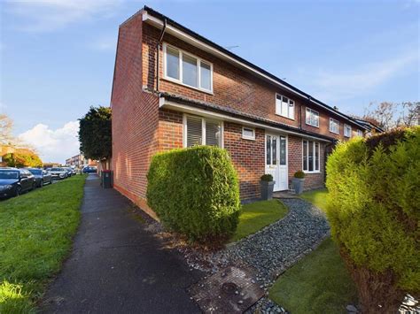 Furnace Green Crawley Bed End Of Terrace House