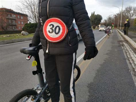 Stamani La Ciclabile Umana In Via Tuscolana Citt Non Solo Un