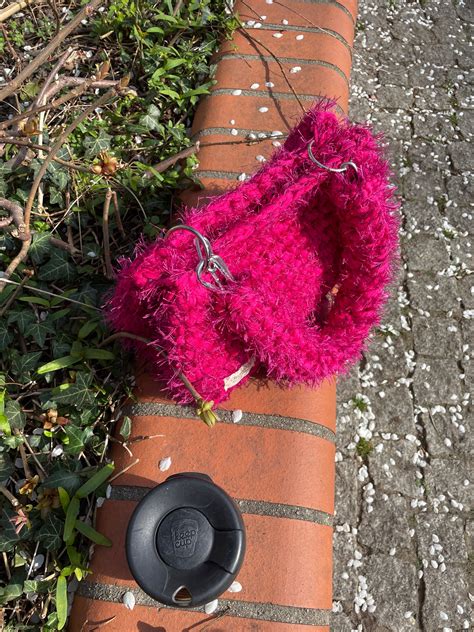 Fluffy Hot Pink Joe Crochet Bag Medium Crohini