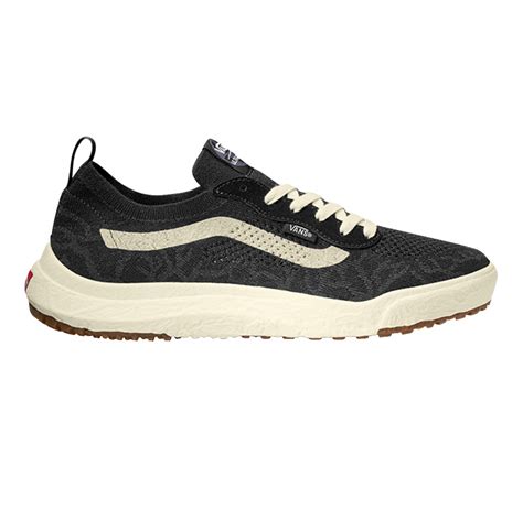 Vans Ultrarange Vr3 Blackmarshmallow Bottes Et Baskets