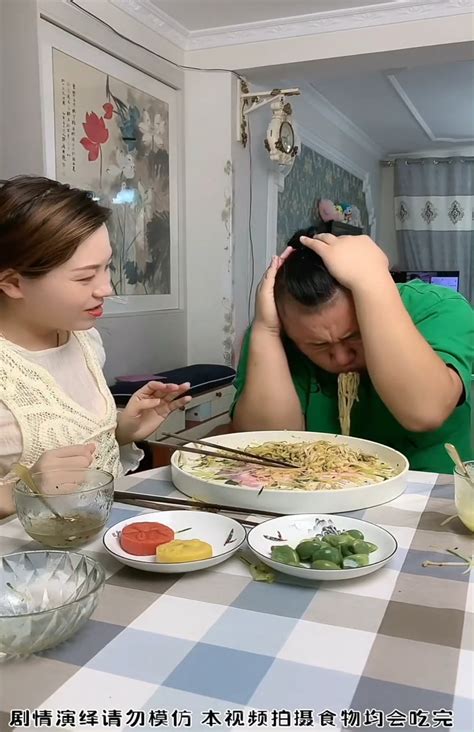The Best Funny Videos Chinese Couple Prank Eating Delicious Food 2022