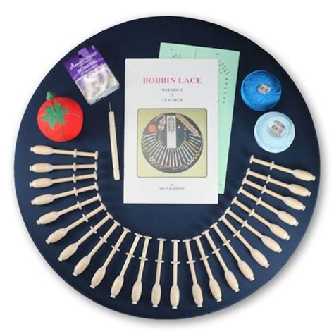 Bobbin Lace Kit With Wooden Belgian Bobbins 18 Snowgoose Lace