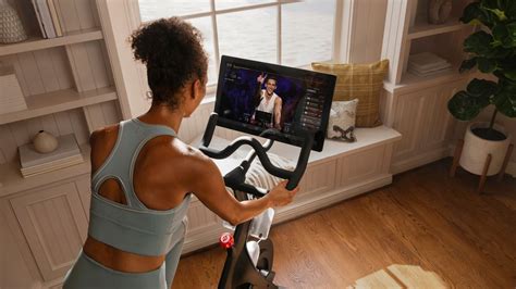 Peloton Bike review | Livingetc