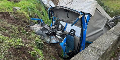 Mezzo Pesante Finisce Fuori Strada A Curinga Muore Sul Colpo Un Enne