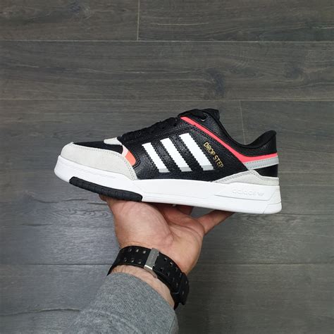 Купить женские, подростковые и мужские кроссовки Адидас | Adidas Drop ...