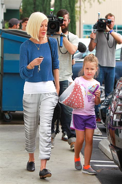 Photo Tori Spelling Emm Ne Sa Fille Stella La Salle De Sport Tandis